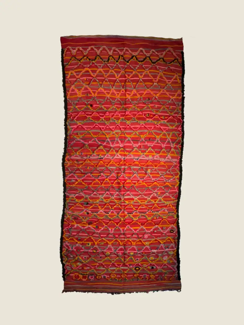 Talsint Moroccan rug 190×410cm, vintage geometric pattern in black and saffron gold, handwoven wool.