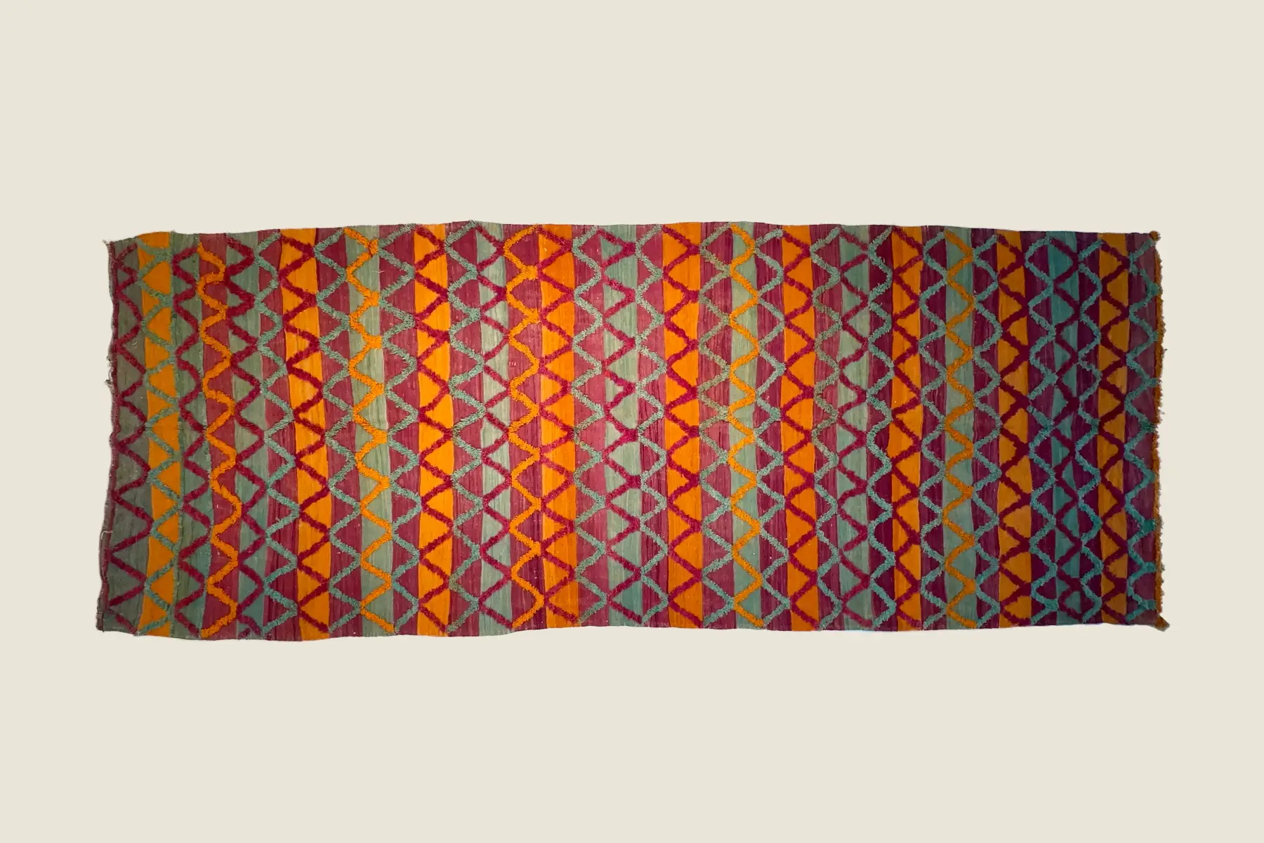 IZRIN - Talsint rug deep orange wool texture showing hand-knotted pile and traditional weaving craftsmanship.